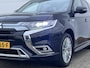 Mitsubishi Outlander 2.4 PHEV Intense+ / Apple Carplay/Android Auto / cruise control / elektrisch glazen schuif-/kanteldak /