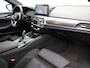 BMW 5-Serie Touring 520e M Sport Plug In Hybrid 204pk Dealer O.H PHEV | Trekhaak af Fabriek | Adaptive Cruise | Alcantara Sportstoelen Verwarmd | Camera | Navi Pro | Sfeerverlichting | Apple Carplay |
