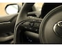 Toyota Yaris 1.5 Hybrid 130 Dynamic ComfortPack 130PK! - DIRECT UITVOORRAAD LEVERBAAR - ADAPTIEVE CRUISE CONTROL - DODEHOEKDETECTIE - APPLE CARPLAY/ANDROID AUTO - CAMERA - CLIMATE CONTROL - KEYLESS ENTRY/START - EXTRA GETINT GLAS - NAVIGATIE - STOELVERWARMING VOORZIJDE - STUURVERWARMING