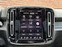 Volvo XC40 B4 Plus Black Edition | Panoramadak | 20 inch lichtmetalen velgen | Harman Kardon | Demo | Stoel- / stuurwielverwarming | 360 graden camera