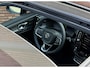 Volvo XC40 B4 Plus Black Edition | Panoramadak | 20 inch lichtmetalen velgen | Harman Kardon | Demo | Stoel- / stuurwielverwarming | 360 graden camera