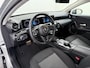 Mercedes-Benz A-klasse 180 Business Solution | Achteruitrij Camera | DAB+ Radio | Smartphone-Integratie | Klasse 3 Alarm Af-fabriek | Parkeersensoren achter