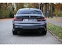 BMW 3-Serie 330i High Executive M-Sport | Org.NL | Leer | HUD | Live Cockpit Pro | Camera | Sportrem | 19" | DAB | Alarm kl.3 | et.c