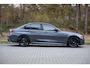 BMW 3-Serie 330i High Executive M-Sport | Org.NL | Leer | HUD | Live Cockpit Pro | Camera | Sportrem | 19" | DAB | Alarm kl.3 | et.c