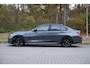 BMW 3-Serie 330i High Executive M-Sport | Org.NL | Leer | HUD | Live Cockpit Pro | Camera | Sportrem | 19" | DAB | Alarm kl.3 | et.c