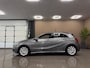 Mercedes-Benz A-klasse 180 Business Solution * Automaat / Camera / Navigatie / LED / NL Auto *