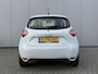 Renault Zoe R110 Life Carshare 52 kWh / Koopaccu / Achteruitrijcamera / Parkeersensoren Voor + Achter / Cruise & Climate Control / Navigatie d.m.v. Apple Carplay /