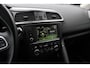 Renault Kadjar 1.2 TCe Intens / Trekhaak / Navigatie / Parkeerhulp V+A / Cruise Control / DAB / Keyless entry / 17'' / Stoelverwarming