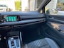 Volkswagen Golf 1.5 eTSI R-LINE, Trekhaak, Panoramadak, Carplay, IQlight, Stoel/Stuur verw.