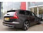 Volvo V60 2.0 B4 211PK PLUS DARK |19" 5-MULTI SPAAKS BLACK DIAMOND CUT LICHTMETALEN VELGEN | PILOT ASSIST | REMOTE START | APPLE CARPLAY / ANDROID AUTO | NAVIGATIE BY GOOGLE | DRAADLOZE TELEFOONLADER | PARK ASSIST - ACHTERUITRIJCAMERA EN PAKEERSENSOREN VOOR + ACHTER | ADAPTIEVE CRUISECONTROL | R-DESIGN BEKLEDING MET NAPPA LEDER I.C.M. OPEN GRID TEXTIEL | POWERSEATS - BEIDE VOORSTOELEN ELEKTRISCH VERSTELBAAR MET GEHEUGENFUNCTIE | STOELVERWARMING | SFEERVERLICHTING | LIGHTING PACK - FULL LED KOPLAMPEN MET ACTIEF GROOTLICHT EN KOPLAMPSPROEIERS | LED MISTLAMPEN | INTELLSAFE SURROUND MET O.A. DODEHOEK BEWAKING | 4 ZONE ELECTRONIC CLIMATE CONTROL MET TOUCHSCREENBEDIENING ACHTER | ELEKTRISCH BEDIENBARE ACHTERKLEP | VOLVO HIGH PERFORMANCE AUDIO | GLANZEND ZWARTE RAAMOMLIJSTING EN SPIEGELKAPPEN | GLANZEND ZWARTE DAKRAILS EN GRILLE | VOOR EN ACHTERBUMPER IN SPORTUITVOERING | EXTRA GETINTE RUITEN ACHTER | ZWARTE HEMELBEKLEDING |