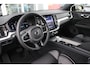 Volvo V60 2.0 B4 211PK PLUS DARK |19" 5-MULTI SPAAKS BLACK DIAMOND CUT LICHTMETALEN VELGEN  | PILOT ASSIST | REMOTE START | APPLE CARPLAY / ANDROID AUTO | NAVIGATIE BY GOOGLE | DRAADLOZE TELEFOONLADER | PARK ASSIST - ACHTERUITRIJCAMERA EN PAKEERSENSOREN VOOR + ACHTER |  ADAPTIEVE CRUISECONTROL | R-DESIGN BEKLEDING MET NAPPA LEDER I.C.M. OPEN GRID TEXTIEL | POWERSEATS - BEIDE VOORSTOELEN ELEKTRISCH VERSTELBAAR MET GEHEUGENFUNCTIE | STOELVERWARMING | SFEERVERLICHTING | LIGHTING PACK - FULL LED KOPLAMPEN MET ACTIEF GROOTLICHT EN KOPLAMPSPROEIERS | LED MISTLAMPEN | INTELLSAFE SURROUND MET O.A. DODEHOEK BEWAKING | 4 ZONE ELECTRONIC CLIMATE CONTROL MET TOUCHSCREENBEDIENING ACHTER | ELEKTRISCH BEDIENBARE ACHTERKLEP | VOLVO HIGH PERFORMANCE AUDIO | GLANZEND ZWARTE RAAMOMLIJSTING EN SPIEGELKAPPEN | GLANZEND ZWARTE DAKRAILS EN GRILLE | VOOR EN ACHTERBUMPER IN SPORTUITVOERING | EXTRA GETINTE RUITEN ACHTER | ZWARTE HEMELBEKLEDING |