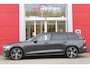 Volvo V60 2.0 B4 211PK PLUS DARK |19" 5-MULTI SPAAKS BLACK DIAMOND CUT LICHTMETALEN VELGEN  | PILOT ASSIST | REMOTE START | APPLE CARPLAY / ANDROID AUTO | NAVIGATIE BY GOOGLE | DRAADLOZE TELEFOONLADER | PARK ASSIST - ACHTERUITRIJCAMERA EN PAKEERSENSOREN VOOR + ACHTER |  ADAPTIEVE CRUISECONTROL | R-DESIGN BEKLEDING MET NAPPA LEDER I.C.M. OPEN GRID TEXTIEL | POWERSEATS - BEIDE VOORSTOELEN ELEKTRISCH VERSTELBAAR MET GEHEUGENFUNCTIE | STOELVERWARMING | SFEERVERLICHTING | LIGHTING PACK - FULL LED KOPLAMPEN MET ACTIEF GROOTLICHT EN KOPLAMPSPROEIERS | LED MISTLAMPEN | INTELLSAFE SURROUND MET O.A. DODEHOEK BEWAKING | 4 ZONE ELECTRONIC CLIMATE CONTROL MET TOUCHSCREENBEDIENING ACHTER | ELEKTRISCH BEDIENBARE ACHTERKLEP | VOLVO HIGH PERFORMANCE AUDIO | GLANZEND ZWARTE RAAMOMLIJSTING EN SPIEGELKAPPEN | GLANZEND ZWARTE DAKRAILS EN GRILLE | VOOR EN ACHTERBUMPER IN SPORTUITVOERING | EXTRA GETINTE RUITEN ACHTER | ZWARTE HEMELBEKLEDING |
