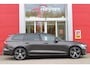 Volvo V60 2.0 B4 211PK PLUS DARK |19" 5-MULTI SPAAKS BLACK DIAMOND CUT LICHTMETALEN VELGEN  | PILOT ASSIST | REMOTE START | APPLE CARPLAY / ANDROID AUTO | NAVIGATIE BY GOOGLE | DRAADLOZE TELEFOONLADER | PARK ASSIST - ACHTERUITRIJCAMERA EN PAKEERSENSOREN VOOR + ACHTER |  ADAPTIEVE CRUISECONTROL | R-DESIGN BEKLEDING MET NAPPA LEDER I.C.M. OPEN GRID TEXTIEL | POWERSEATS - BEIDE VOORSTOELEN ELEKTRISCH VERSTELBAAR MET GEHEUGENFUNCTIE | STOELVERWARMING | SFEERVERLICHTING | LIGHTING PACK - FULL LED KOPLAMPEN MET ACTIEF GROOTLICHT EN KOPLAMPSPROEIERS | LED MISTLAMPEN | INTELLSAFE SURROUND MET O.A. DODEHOEK BEWAKING | 4 ZONE ELECTRONIC CLIMATE CONTROL MET TOUCHSCREENBEDIENING ACHTER | ELEKTRISCH BEDIENBARE ACHTERKLEP | VOLVO HIGH PERFORMANCE AUDIO | GLANZEND ZWARTE RAAMOMLIJSTING EN SPIEGELKAPPEN | GLANZEND ZWARTE DAKRAILS EN GRILLE | VOOR EN ACHTERBUMPER IN SPORTUITVOERING | EXTRA GETINTE RUITEN ACHTER | ZWARTE HEMELBEKLEDING |
