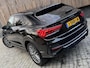 Audi Q3 35 TFSI S edition Automaat | Zwart optiek | Navigatiesysteem | Half-leer | Getint glas | Cruise & climate control | Lane assist | 19 inch velgen | LED verlichting | Elektrisch bedienbare achterklep | Parkeersensoren achter