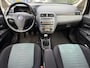 Fiat Punto Grande 1.4 Edizione Lusso | Autom. Airco | Cruise Control | LMV | Distributieriem vervangen | APK tot 12-11-2026!
