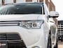 Mitsubishi Outlander 2.0 PHEV Instyle+ ORG NL PANO LEDER CAMERA STOELVERW