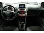 Toyota Aygo 1.0-12V Comfort Navigator | Airco | 5 Deurs | Elektrische ramen | Centrale deurvergrendeling | 2e Eigenaar | Lage km stand |