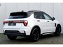 Lynk & Co 01 More | Panoramadak | Infinity Audiosysteem | 360 Graden Parkeercamera | Interieurverlichting | Keyless Entry | Elektrische Achterklep | Elektrisch Verstelbare Stoelen | Adaptieve Cruise Control | Highway Assist | Draadloos Apple CarPlay en Android Auto | Draadloze Telefoonlader