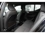 Volvo EX40 Single Motor Extended Range Business Ed. 82 kWh | Harman Kardon | 19" Lichtmetalen velgen | Driver Assist | Verwarmde voorstoelen & stuurwiel | Elektrisch bedienbare achterklep | All-season banden