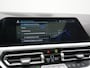 BMW 3-Serie Touring 330e xDrive M Sport Plug In Hybrid 293pk Dealer O.H. PHEV | Trekhaak Af Fabriek | Panodak | Harman & Kardon | Adaptief Onderstel | Camera | Alcantara Sportstoelen Verwarmd | Sfeerverlichting | Apple Carplay | Stuur Verwarmd | Navigatie | DAB |
