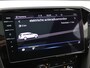 Volkswagen Passat Variant 1.4 TSI PHEV GTE Business | Achteropkomend verkeer waarschuwing | Achteruitrijcamera | Armsteun voor