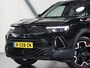 Opel Mokka 1.2 130PK Turbo GS Line | AppleCarPlay/AndroidAuto | Adaptive Cruise Control | Climate Control | Camera | Stoel/Stuur Verwarming | Digitale Cockpit | Navigatie | FULL LED | Isofix | Privacy Glass | Trekhaak |