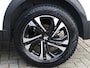 Peugeot 2008 1.2 PureTech Allure Camera | AppleCarPlay/AndroidAuto | Armsteun | Cruise Control | Camera | FULL LED | Navigatie | LMV | Parkeersensoren | Isofix |