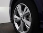 Audi Q4 e-tron 45 Edition 82 kWh | Demo | Glazen panoramadak l Cruise control l Parkeersensoren l Airco l Navigatie l Apple Carplay / Android Auto l Stoelverwarming l Matrix-ledkoplampen l Privacy glas l Trekhaak l Alarm Klasse III