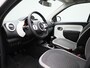 Renault Twingo 1.0 SCe Collection | Exterieurpakket 'Rouge' | LED-Dagrijverlichting | Automatische Verlichting | Airconditioning | R&GO Radio | Bluetooth | LED-Dagrijverlichting | Elektrisch Verstelbare Spiegels | Snelheidsbegrenzer