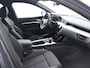 Audi Q8 e-tron 50 quattro S Edition 95 kWh 340 PK | Automaat | Virtual Cockpit Plus | Navigatie | 21 inch | Bang & Olufsen Premium Sound | Head-up Display | Akoestisch glas in zijramen | Afneembare Trekhaak | Privacy Glass | Optiekpakket Zwart Plus |