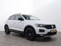 Volkswagen T-Roc 1.5 TSI 150PK STYLE BLACK PACK DSG | Navi | Camera | 19 inch | Zeer Mooi!