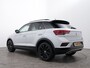 Volkswagen T-Roc 1.5 TSI 150PK STYLE BLACK PACK DSG | Navi | Camera | 19 inch | Zeer Mooi!