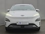 Hyundai Kona Electric EV Fashion 64 kWh Automaat / Accu SOH 100% / Fabrieksgarantie tot 09-2026 / Dealer onderhouden / Head Up Display HUD / WLTP bereik 484 km bereik stad 660 km / Stuur en Stoel verwarming / Warmtepomp / Adaptief CC /