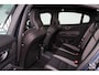 Volvo S60 Recharge T6 AWD Plus Bright - Panorama/schuifdak - IntelliSafe Assist & Surround - Parkeercamera achter - Parkeersensoren voor & achter - Elektr. bedienb. voorstoelen met geheugen - Elektr. inklapbare trekhaak - 18' LMV