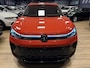 Volkswagen Tiguan 1.5 eTSI R-Line Edition |Stoel/stuur verwarm|Massage stoelen|Panoromadak|Trekhaak|Winterwielen set extra|