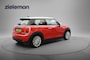 MINI Cooper Electric Essential 33 kWh - Carplay, Navi, Camera, Half Leer, Stoelverw. SOH 97%