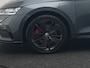 Skoda Octavia Combi 1.4 TSI RS iV Business Plug In Hybrid 245pk PHEV | Panodak | Apple Carplay | Sportstoelen Verwarmd | 18"L.M | Stuur Verwarmd | Navigatie | Keyless | Virtual | Sfeerverlichting | Cruise Control | DAB |