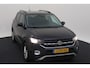 Volkswagen T-Cross 1.0 TSI Life / Navigatie / App connect / Camera / Parkeersensoren V+A / Lichtmetaal 16 inch /
