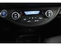 Toyota Yaris 1.5 Hybrid Executive | Alcantara Bekleding | Licht en Regensensor | Navigatie | Led Verlichting |