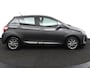 Toyota Yaris 1.5 Hybrid Executive | Alcantara Bekleding | Licht en Regensensor | Navigatie | Led Verlichting |