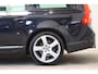 Volvo V70 2.0T R-Design / NL Auto / Youngtimer 06-01-2026 / Goed onderhouden / Trekhaak