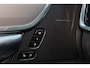 Volvo V90 T6 Recharge AWD Plus Dark - IntelliSafe Assist & Surround - 360º Camera - Harman/Kardon audio - Adaptieve LED koplampen - Verwarmde voorstoelen, stuur & achterbank - Parkeersensoren voor & achter - Elektr. bedienb. voorstoelen met geheugen - Extra getint glas - Elektr. inklapbare trekhaak - 19' LMV