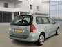 Peugeot 307 SW 2.0 16V Pack/AUTOMAAT/7PERSOONS/PANO/TREKHAAK