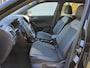 Volkswagen T-Cross 1.0 TSI 110pk DSG R-Line / R-line interieur + exterieur / LED / Climate control / Donker glas / Parkeersensoren voor + achterzijde / 18'' LMV