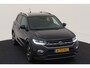 Volkswagen T-Cross 1.0 TSI 110pk DSG R-Line / R-line interieur + exterieur / LED / Climate control / Donker glas / Parkeersensoren voor + achterzijde / 18'' LMV