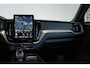 Volvo XC60 2.0 T6 Plug-in hybrid AWD Plus Black Edition | Head-Up Display | 360º Camera | Schuif/Kantel-Panoramadak | Google Infotainment | 21" Lichtmetalen Wielen | Harman Kardon Audio |