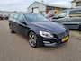 Volvo V60 2.4 D6 Twin Engine R-Design Bj:2015 NAP!