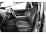 Toyota Prius+ 7 pers. 1.8 Aspiration | Volledige dealerhistorie | Trekhaak | Navigatie | Head-up display | Keyless | Stoelverwarming | LED | Cruise Control | Clima | Camera | 17 inch