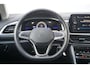 Volkswagen T-Roc 1.5 TSI 150pk DSG Life Edition | Climatronic | Apple Carplay & Android Auto | Parkeersensoren