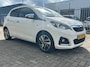 Peugeot 108 1.0 e-VTi Allure TOP! | LUXE UITVOERING | ELEKTRISCH VOUWDAK | KEYLESS ENTRY/START | CAMERA | 15" INCH LMV |